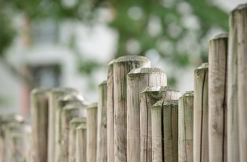 fence-470221_960_720